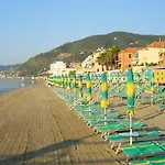 Badano Sul Mare Szálloda Alassio